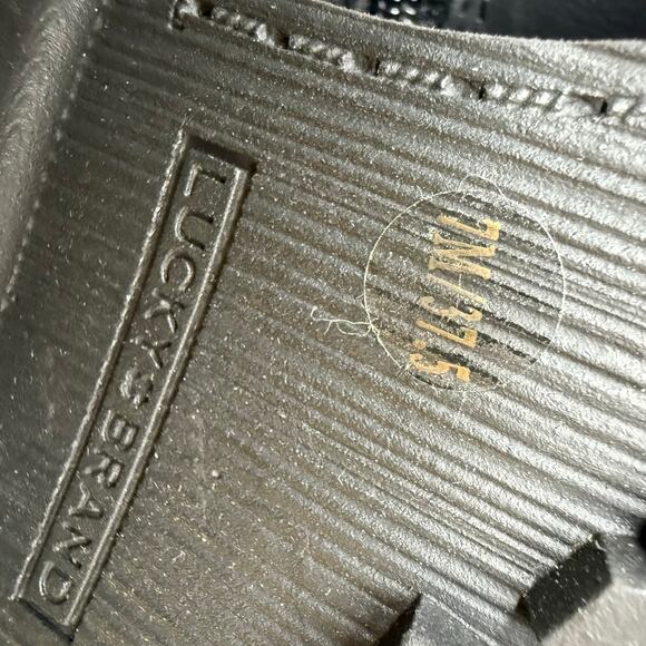 Lucky Brand Candre Double Buckle Moto Lug Sole Booties Womens Sz 7 - Picture 6 of 13